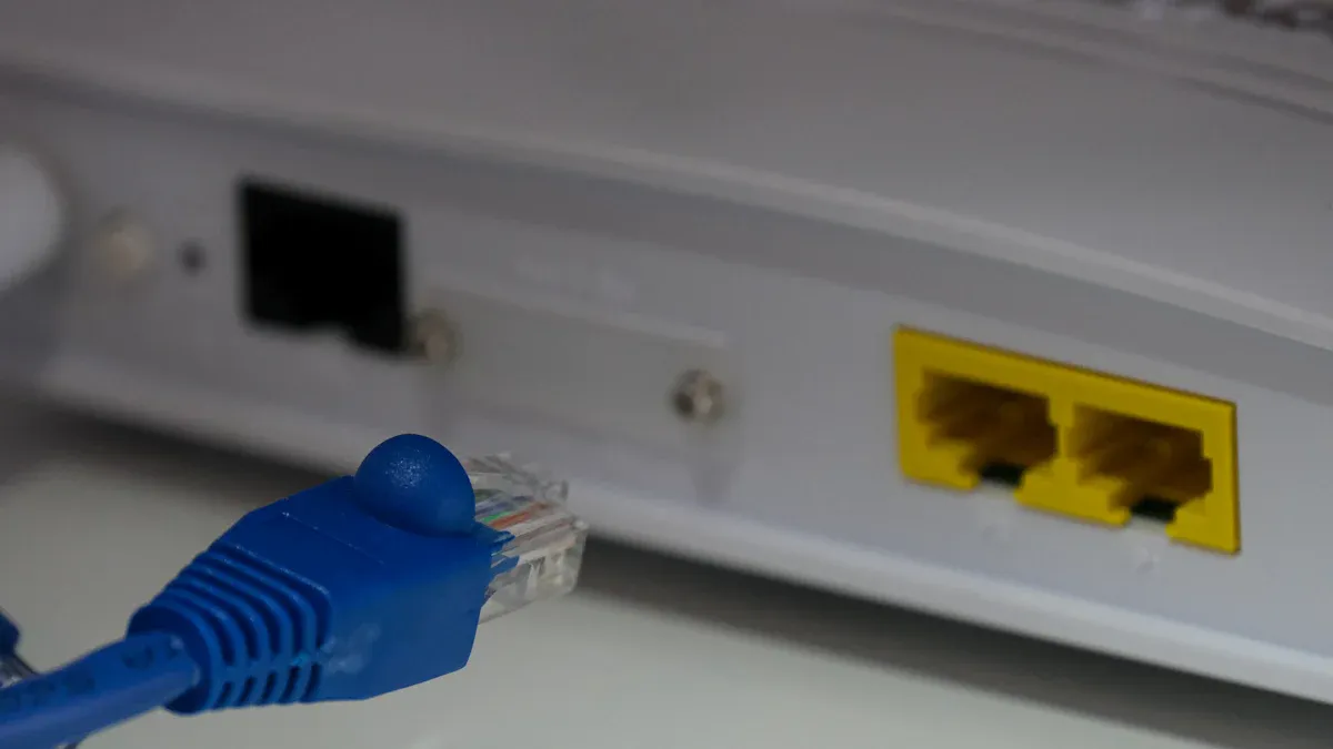 Network splitter vs switch: core functions