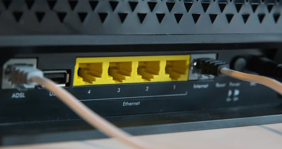 3 key differences network splitter vs switch explained