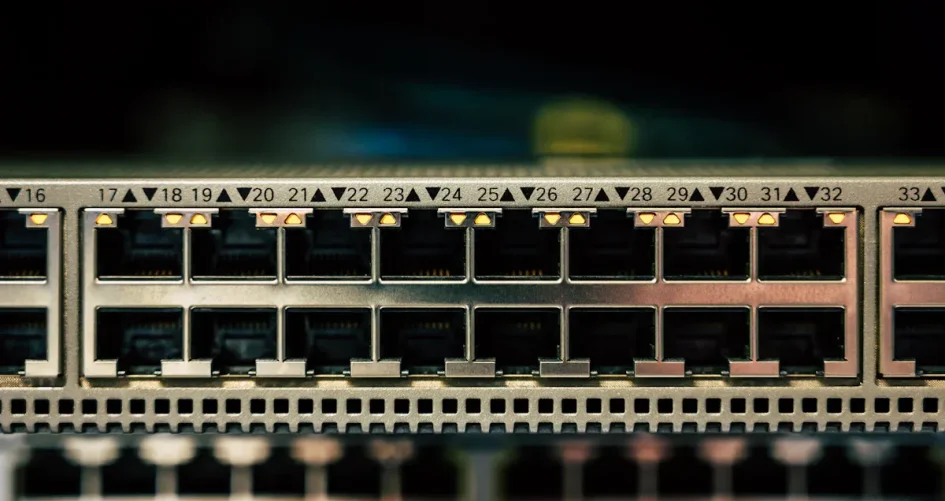 Which Delivers Better Speed for Multiple Devices: Splitter or Switch